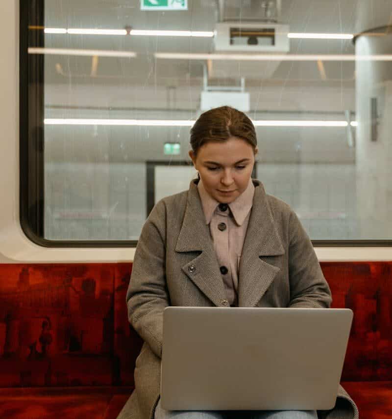 Digital‑Nomad Fall: Secure, Transit‑First Urban Weeks That Actually Work