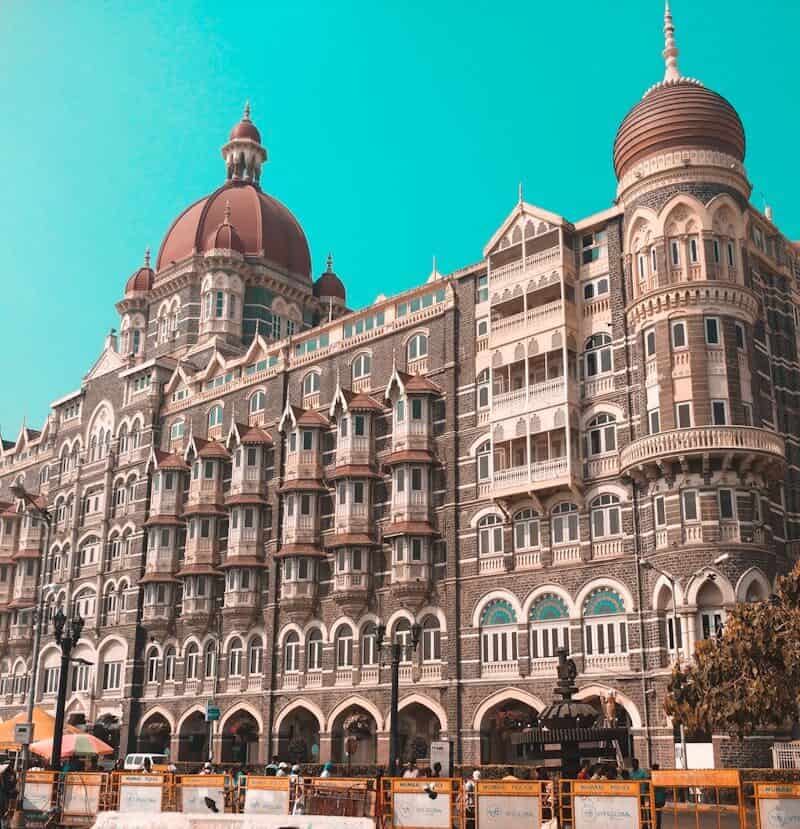 7 Haunted Hotels That Still Serve Breakfast