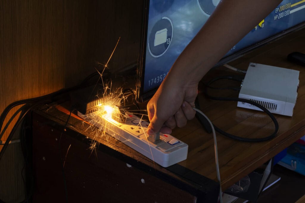 Warm or Sparking Outlets