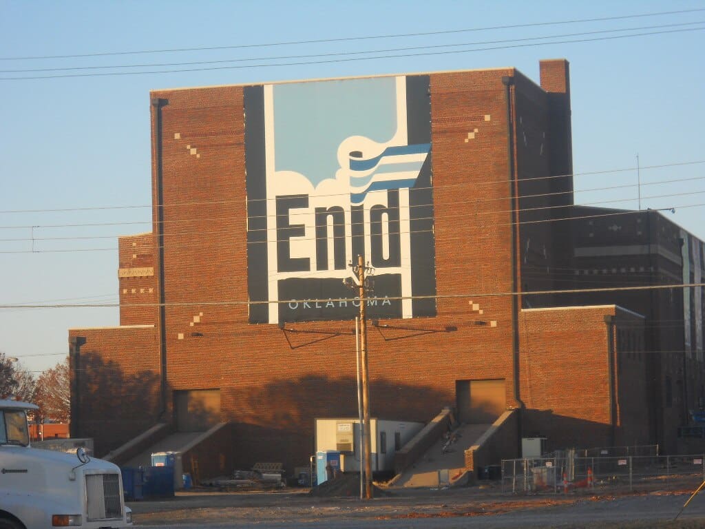 1024px-Enid's_Convention_Hall