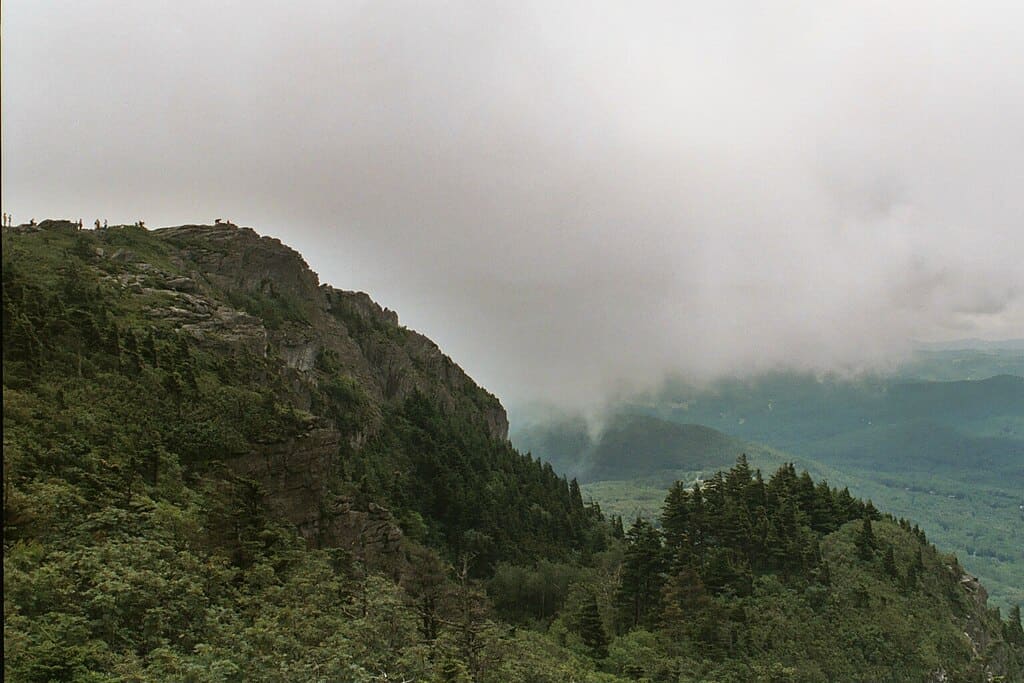 1024px-Grandfather_Mountain_2