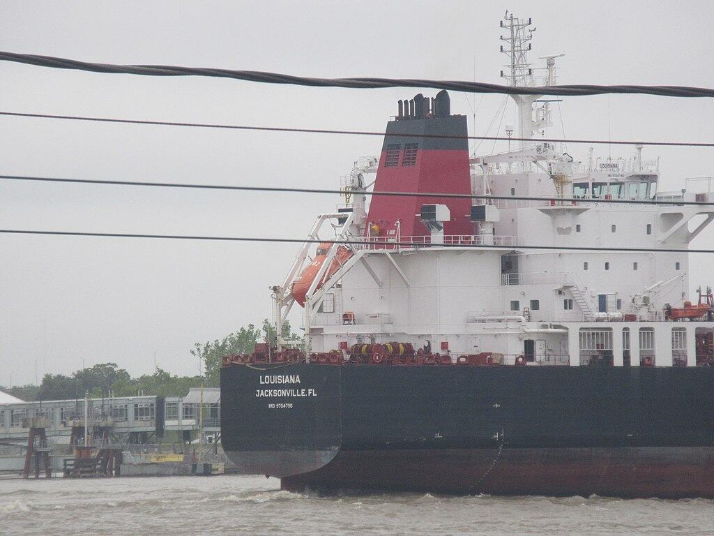 1024px-New_Orleans_-_French_Market_Riverfront_April_2018_06