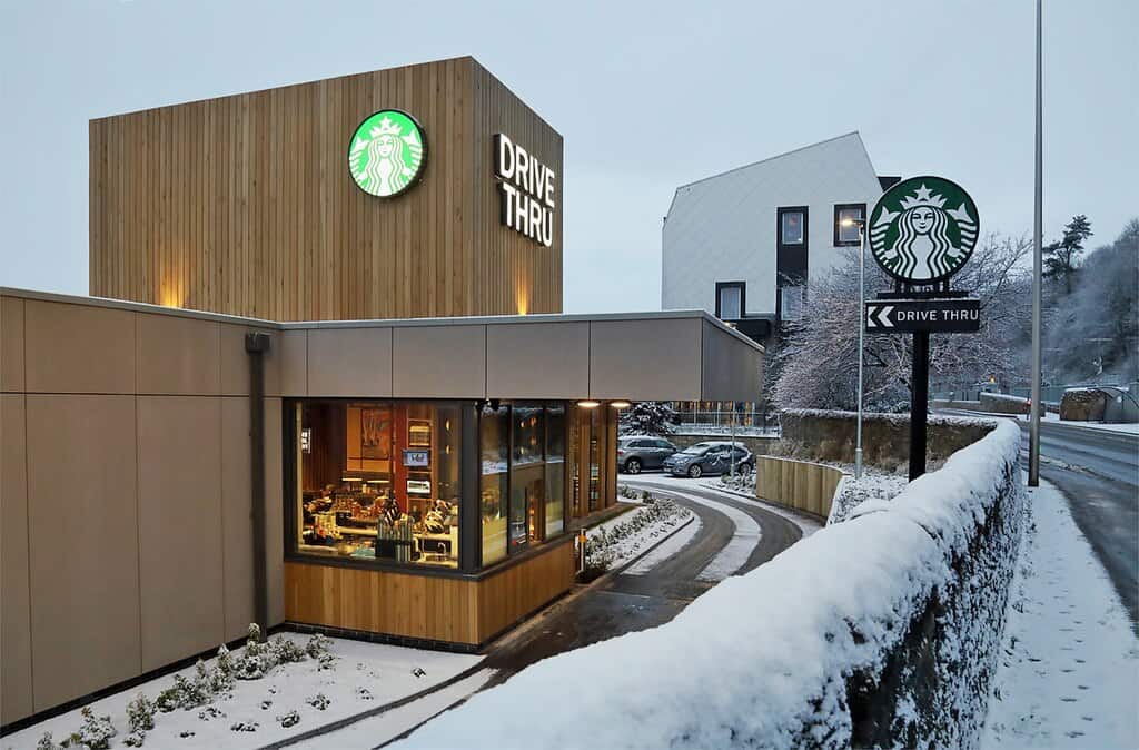 1024px-Starbucks_Drive_Thru_in_Galashiels_-_geograph.org.uk_-_7369848