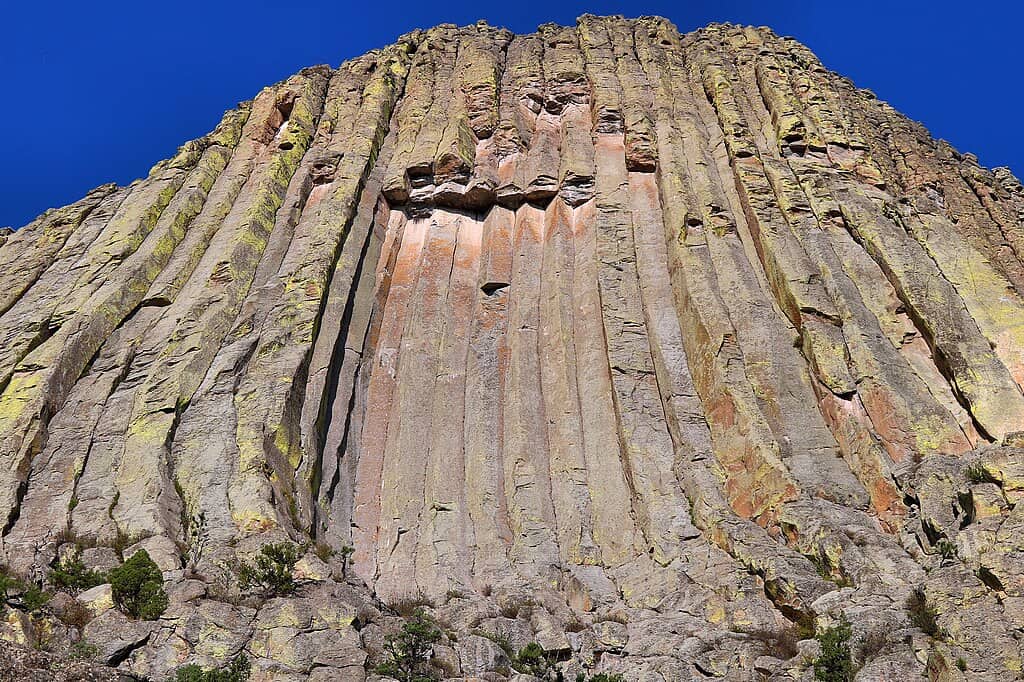 1024px-Window_Devils_Tower_2024