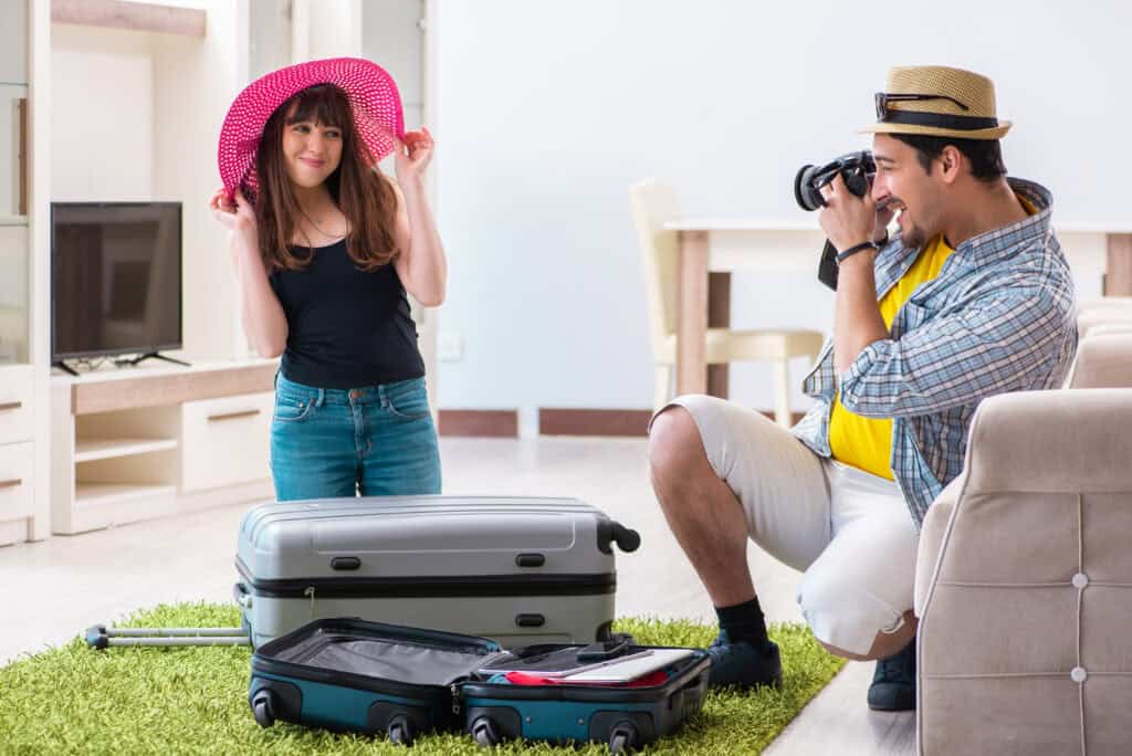 Fake Photography “Packages” With Real Extortion