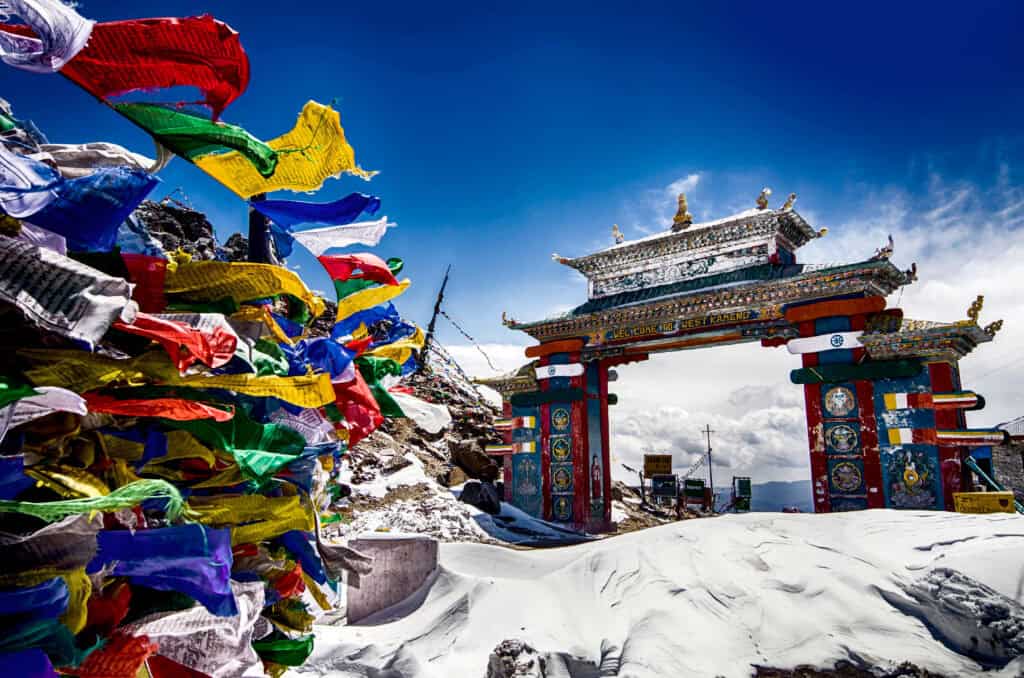 Himalayan shrine trek altitude trail”