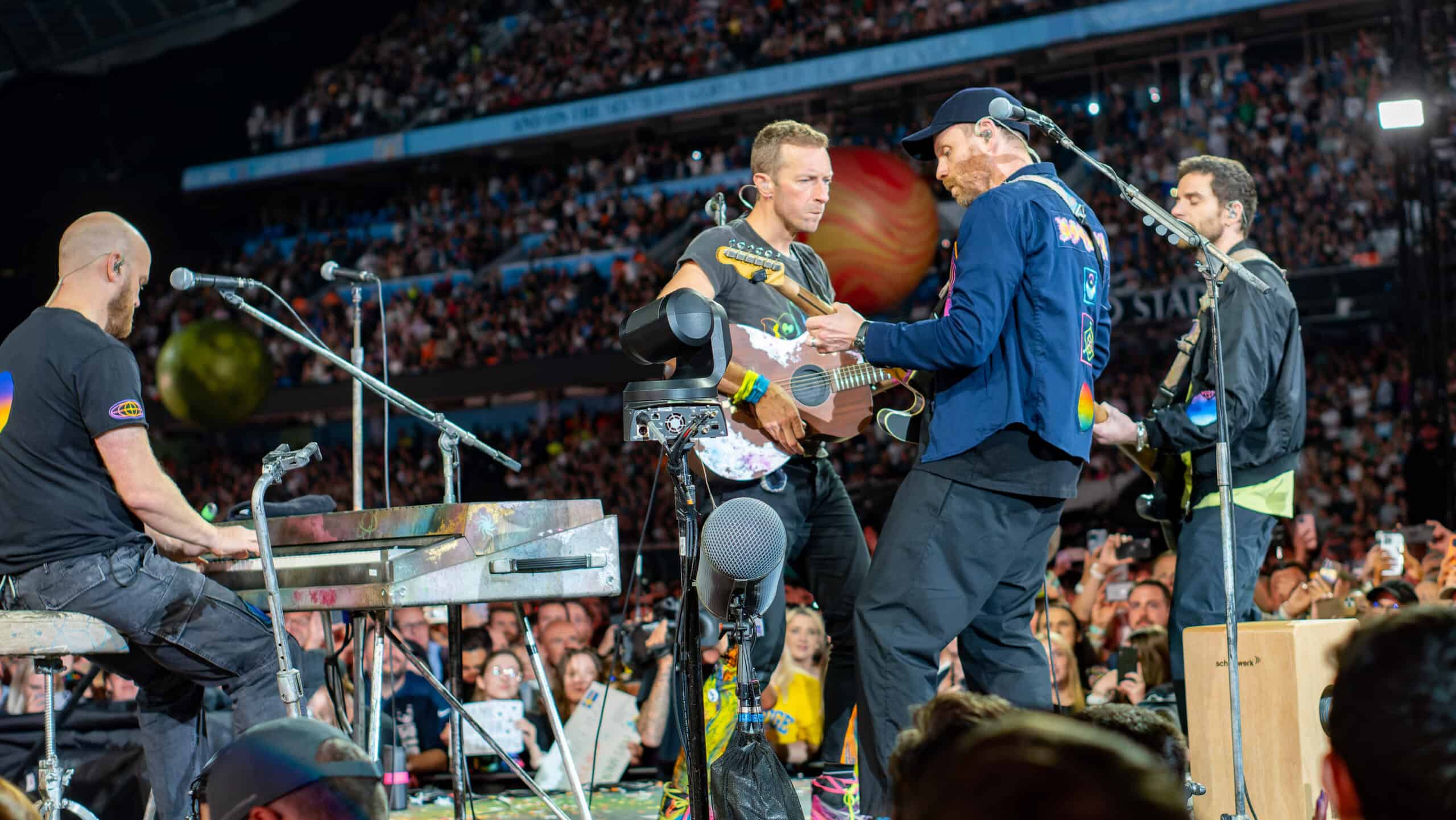 concert tour shirt foreign venue