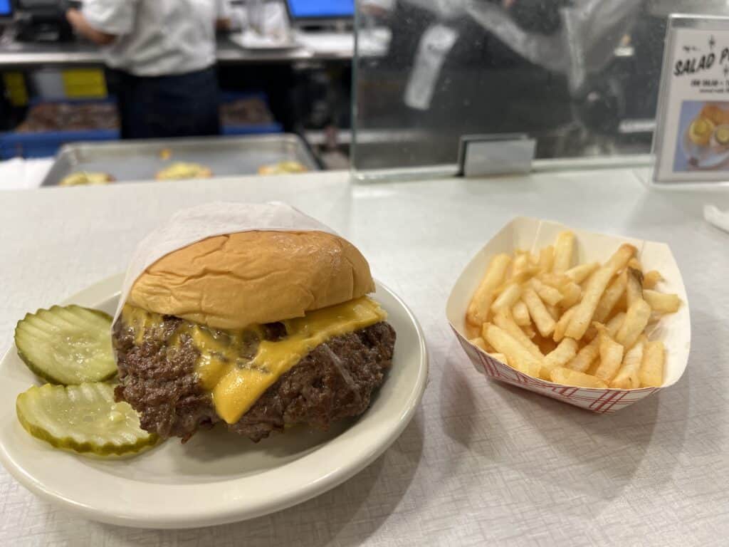 “cheeseburger diner fries”