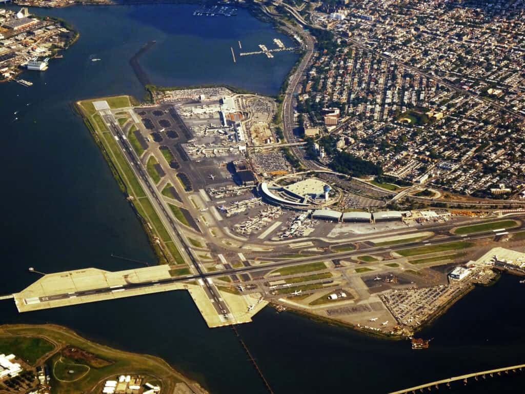 LaGuardia Airport (LGA), New York