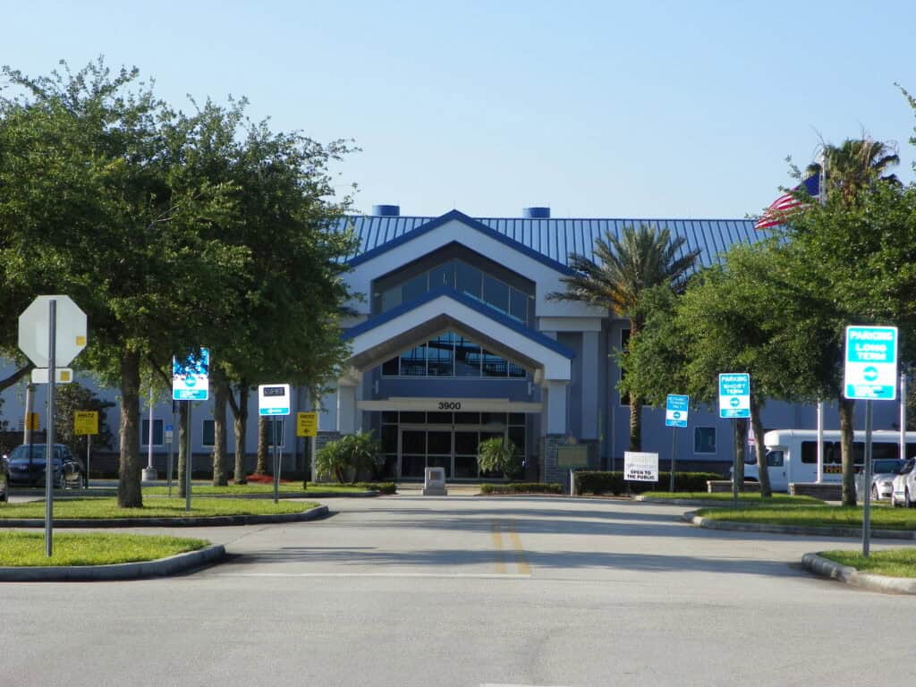 Lakeland Linder International Airport, Florida