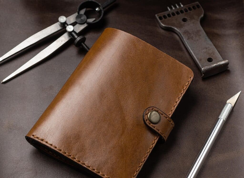 leather-wallet-7006894_1280