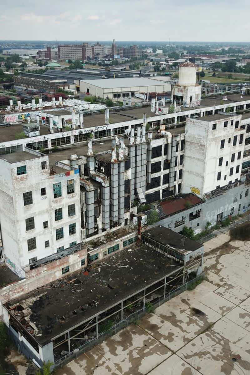 Detroit empty factory rusted