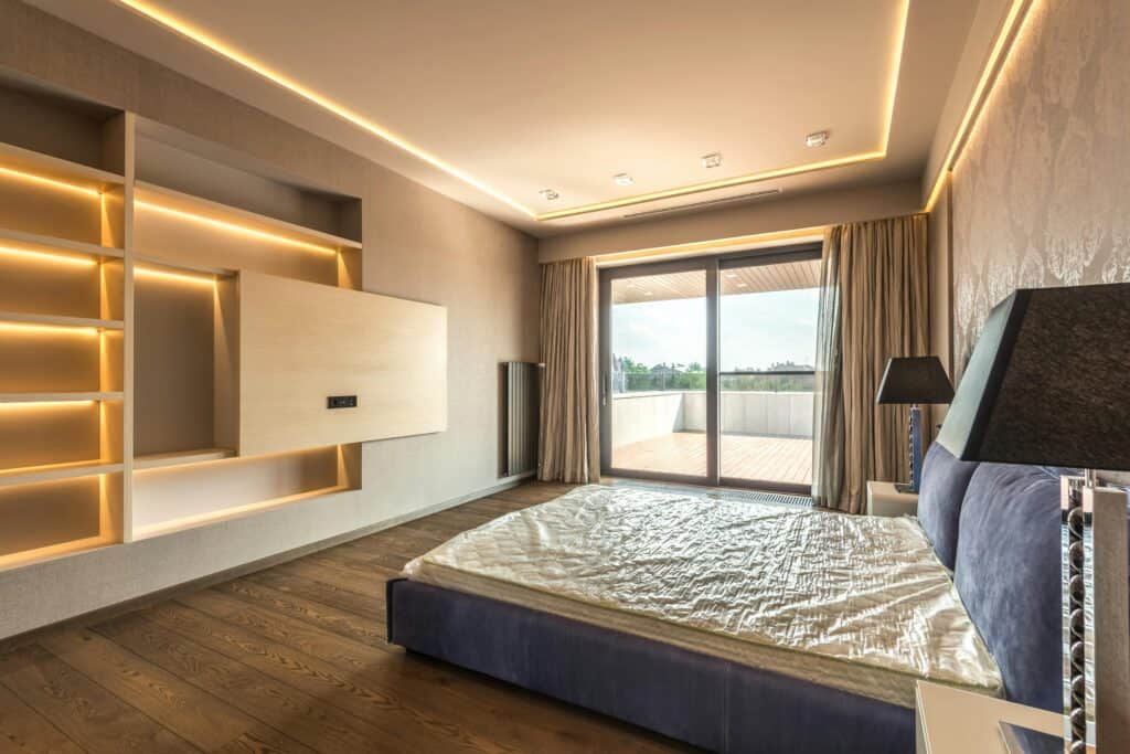 hotel room layered lighting reading lamp floor lamp ambient lighting, dimmable lighting hotel room interior design.