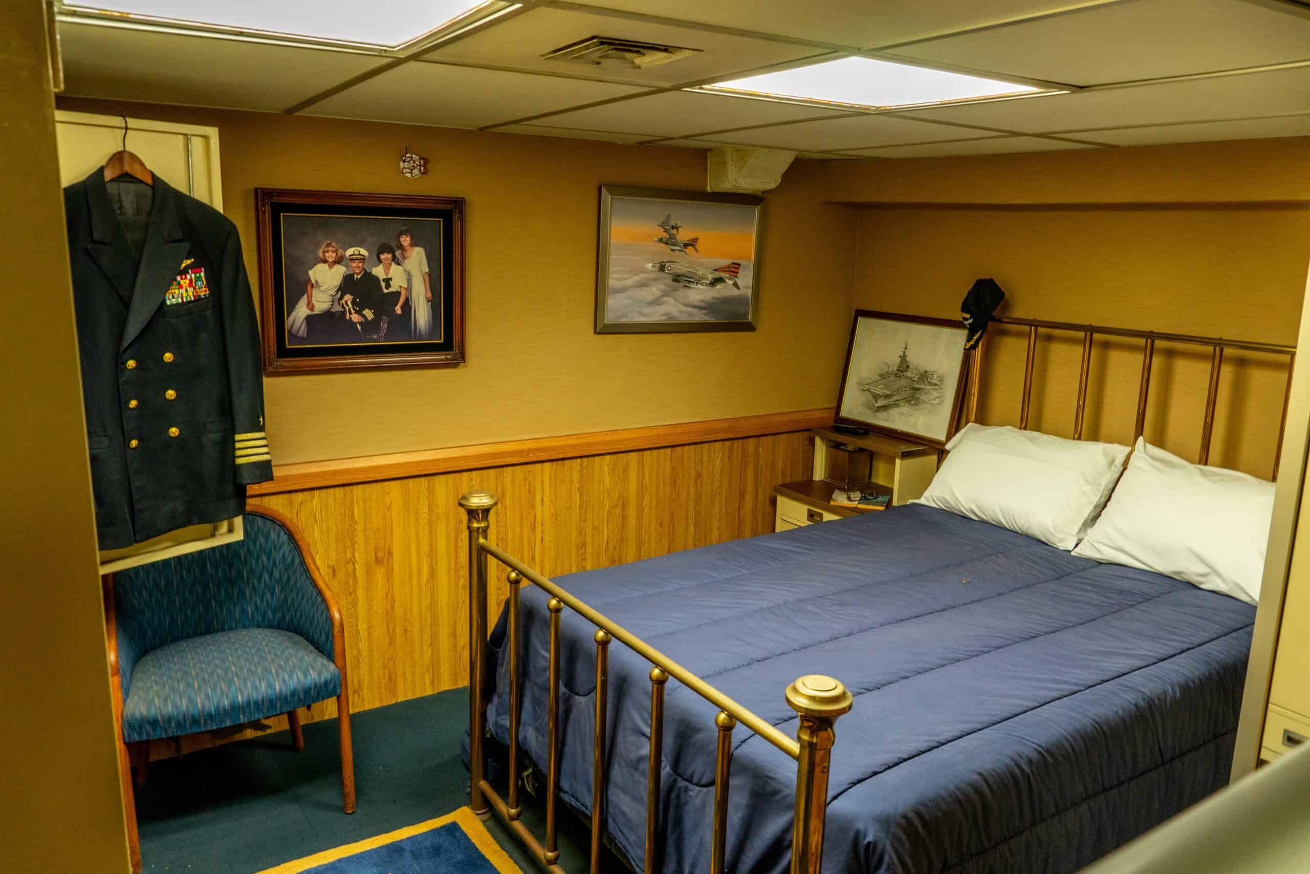 hotel cabin magnetic hooks cruise ship room”