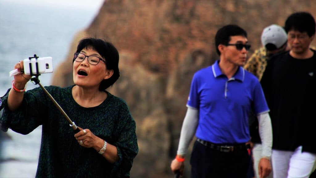 tourist-3258425_1280