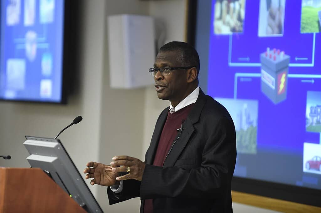 1024px-160202-N-PO203-046_(24659795822)