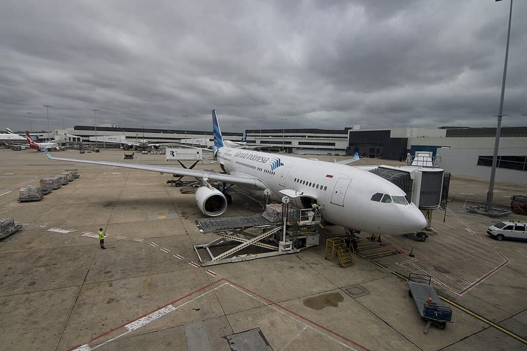 1024px-2012-12-22_Sydney_Kingsford_Smith_airport._International_departures_19