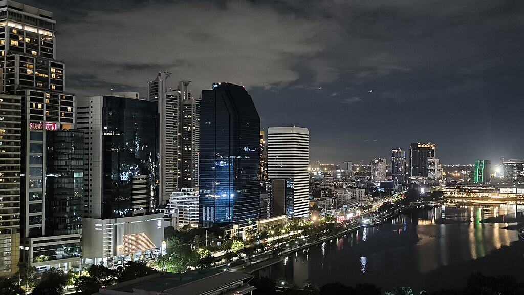 1024px-Bangkok,_Thailand,_Benjakitti_Park,_2024