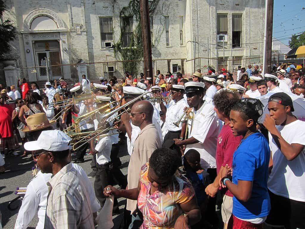 1024px-Black_Men_of_Labor_Parade_New_Orleans_2010_St_Claude-McShane_16
