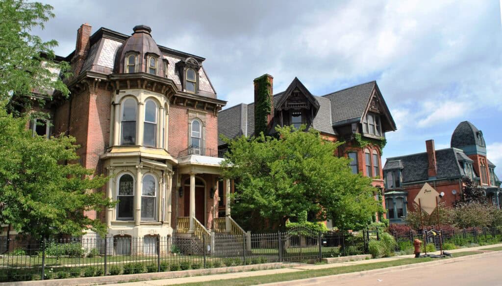 Detroit, Michigan, Stubborn Grandeur In Brush Park