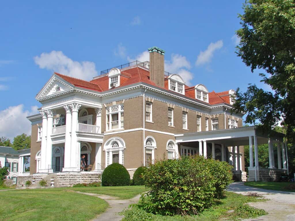 Hannibal, Missouri, Rockcliffe Mansion Above The River