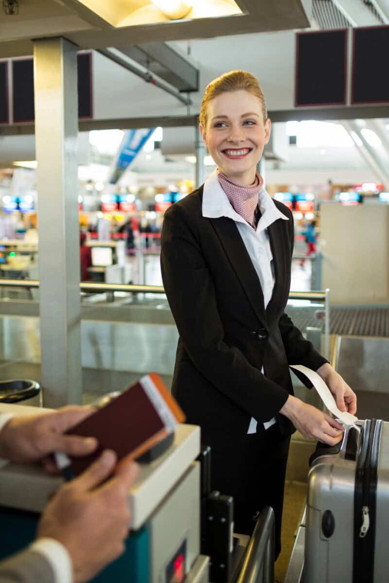 airport security line