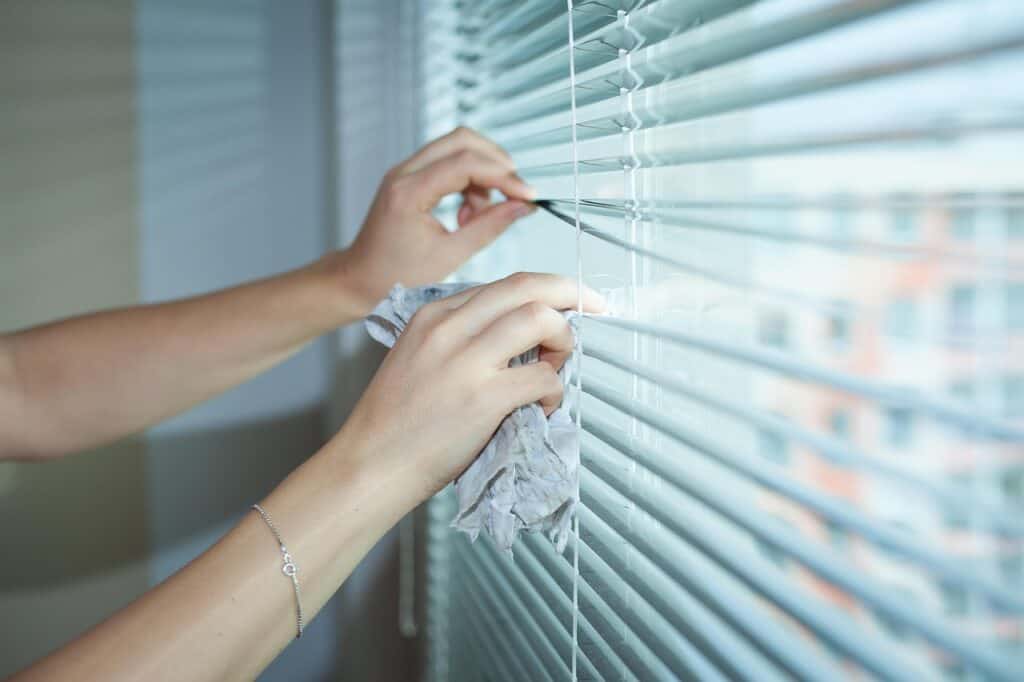 blinds-5928692_1280