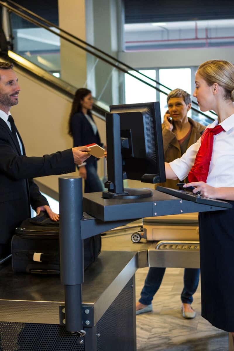 airport tsa document check real id sign