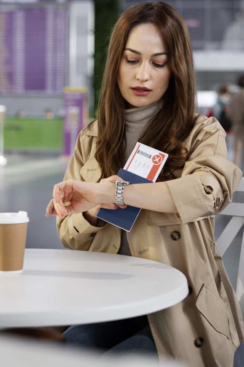 airport traveler having coffee