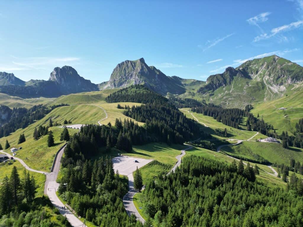 mountains-8508182_1280