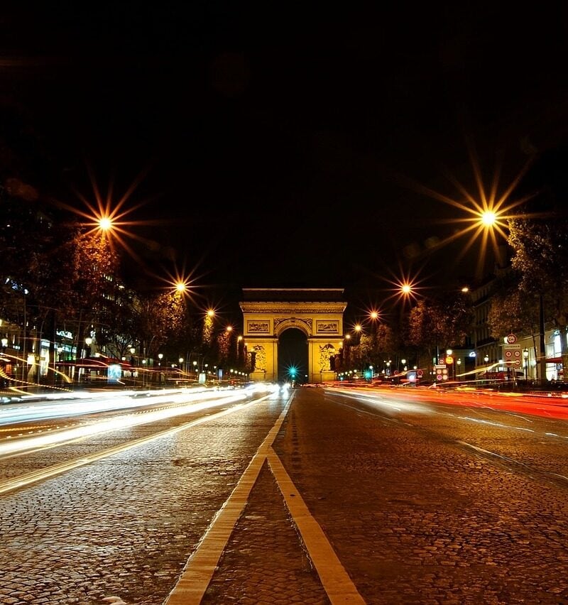 paris-102843_1280