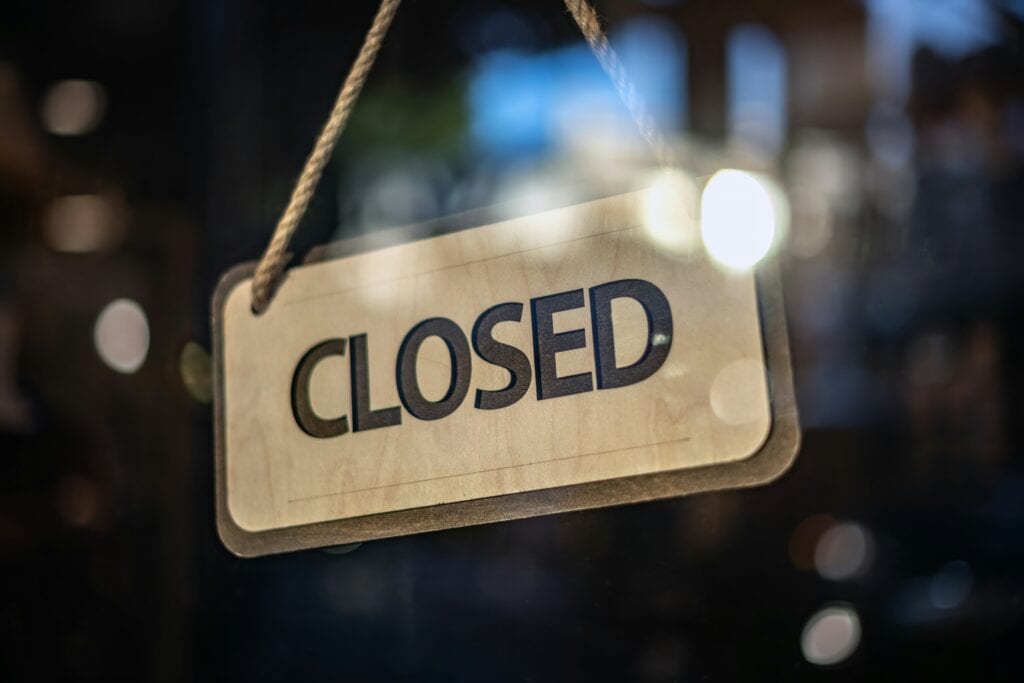 closed exhibit museum sign delayed