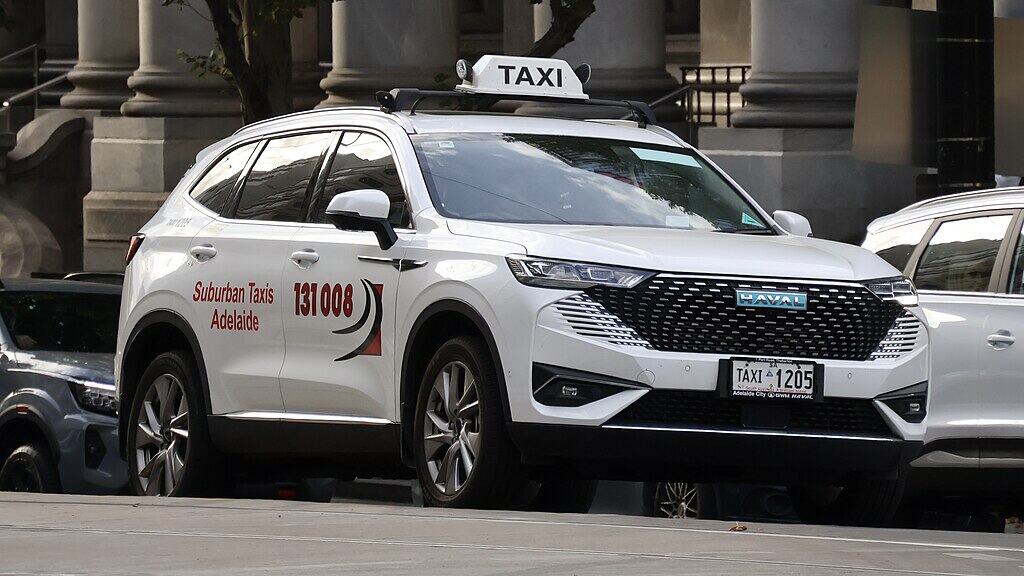 1024px-(AUS-South_Australia)_Suburban_Taxis_Adelaide_Haval_H6_HEV_SA-Taxi-1205_2025-12-12