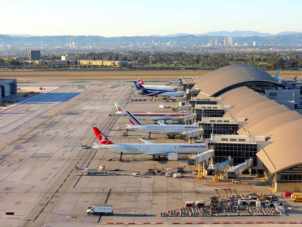 1024px-Los_Angeles_International_Airport