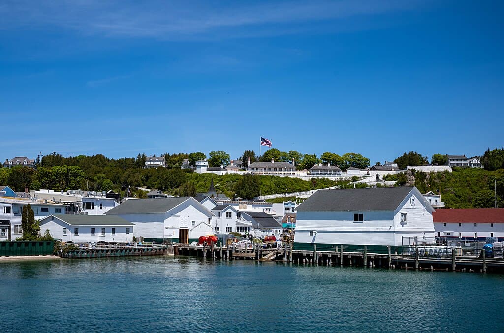 1024px-Mackinac_Island,_Michigan