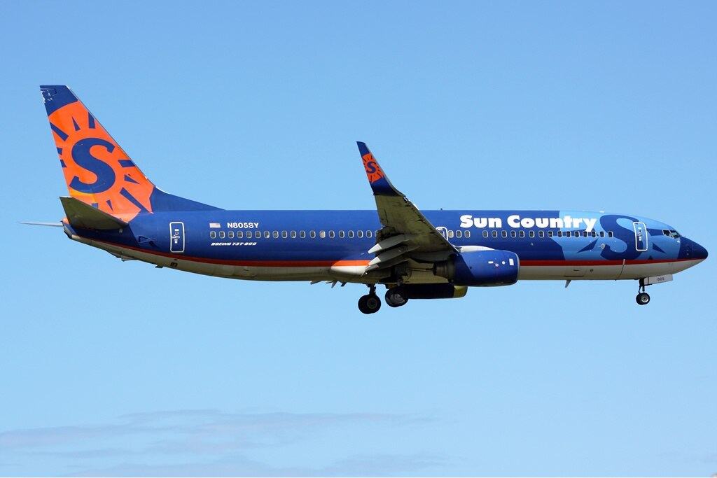 1024px-Sun_Country_Airlines_Boeing_737-800_LDS