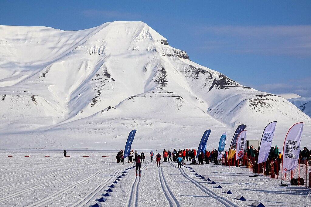 1024px-Svalbard-Ski-Marathon