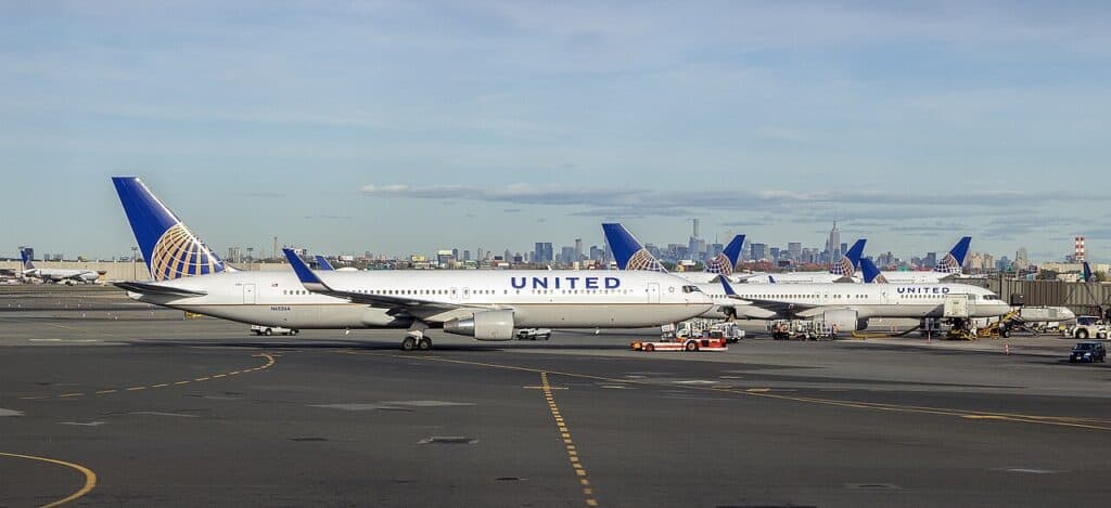 Newark Liberty International Airport (EWR)