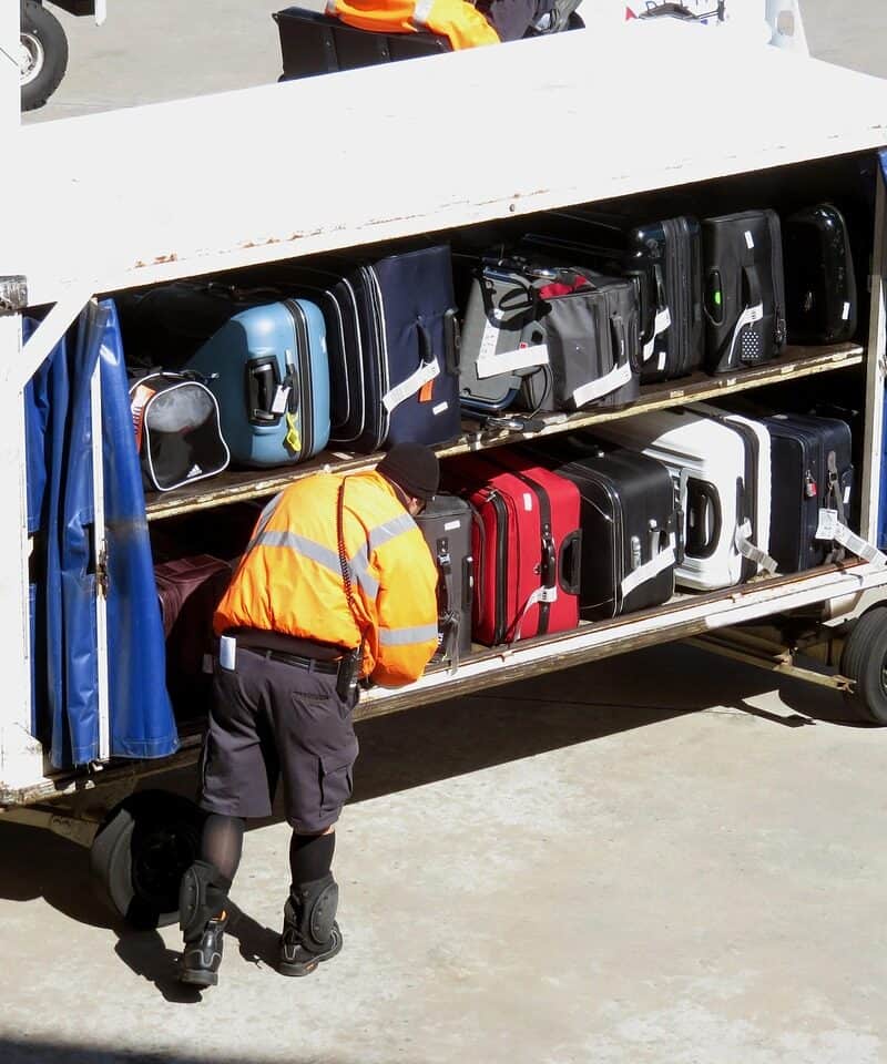 baggage-1697327_1280