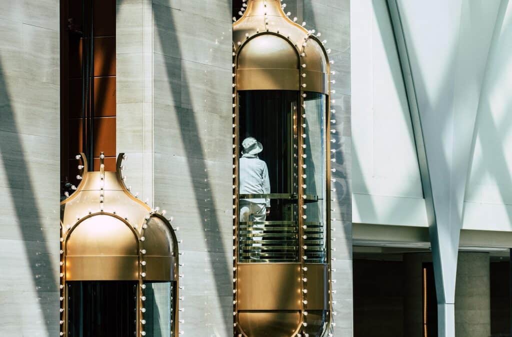 High-Rise Hotels Where Elevator Tailgating Is Easy