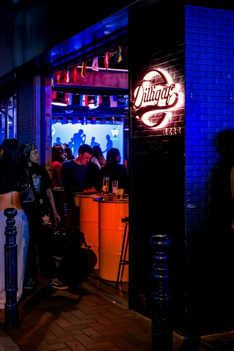 nightclub crowd entrance