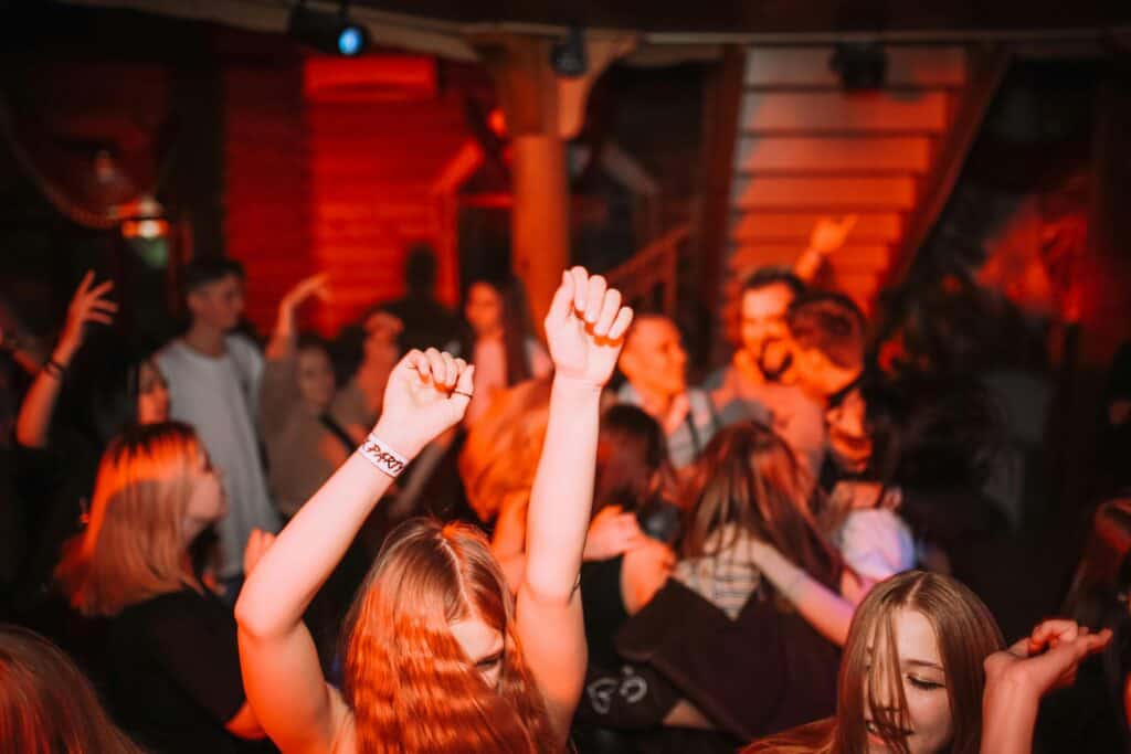 busy bar floor crowd movement