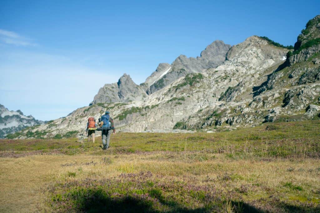 Washington backpacking alpine lakes
