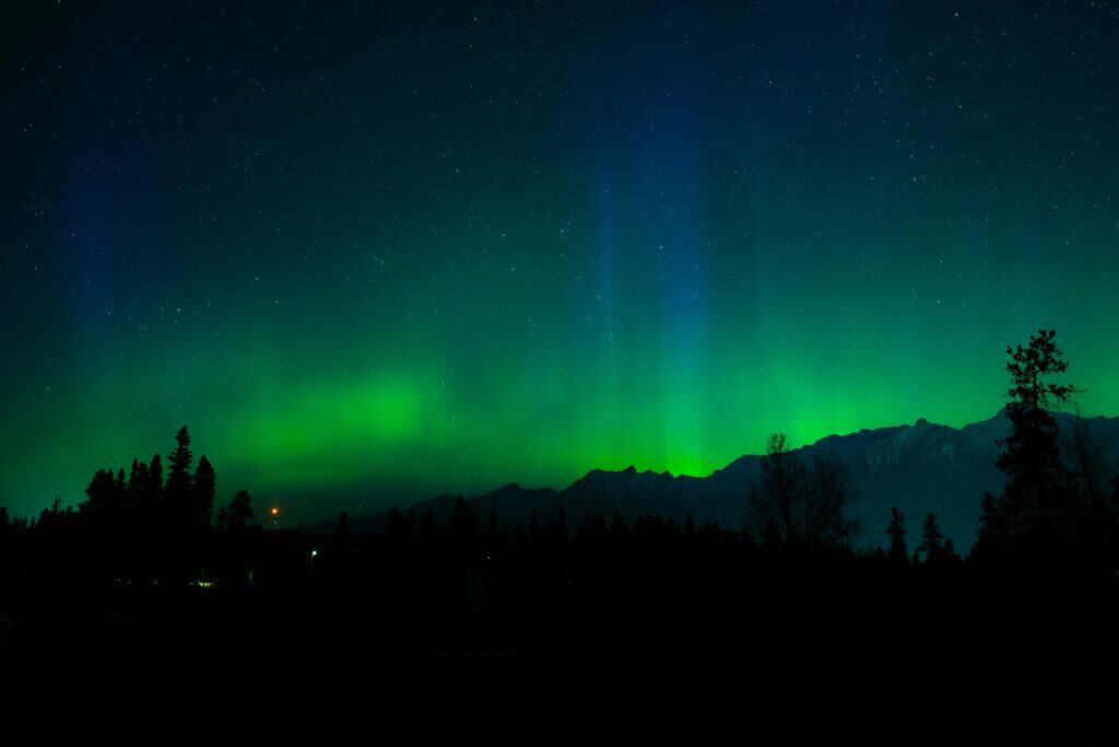 northern lights Alaska stars clear sky

