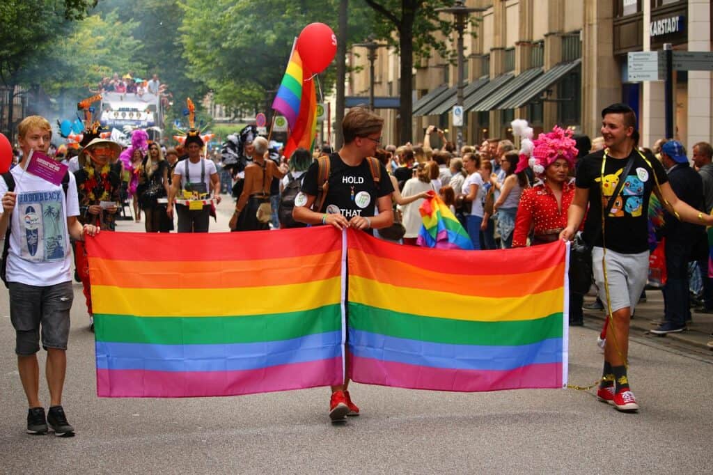 pride-parade-2735009_1280