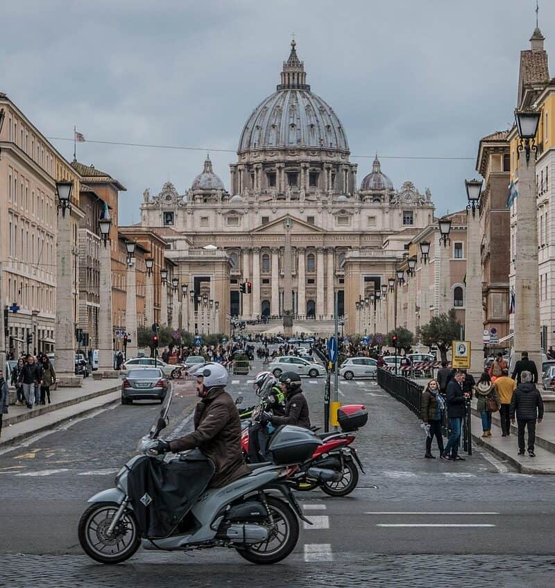 saint-peters-basilica-2040718_1280