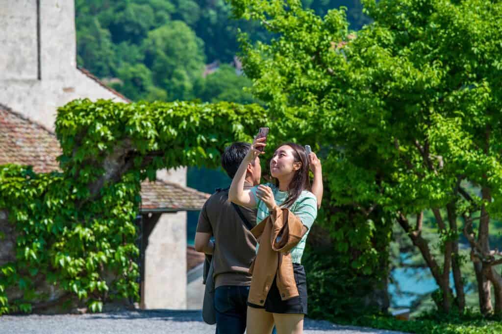 tourist-7205288_1280