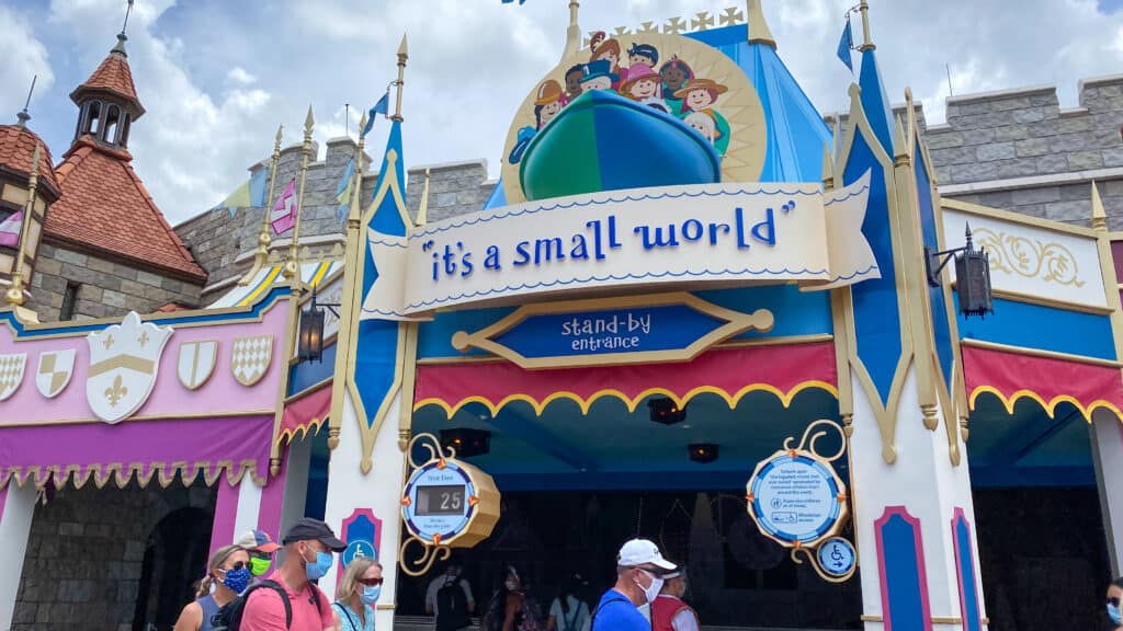 Magic Kingdom wait time board