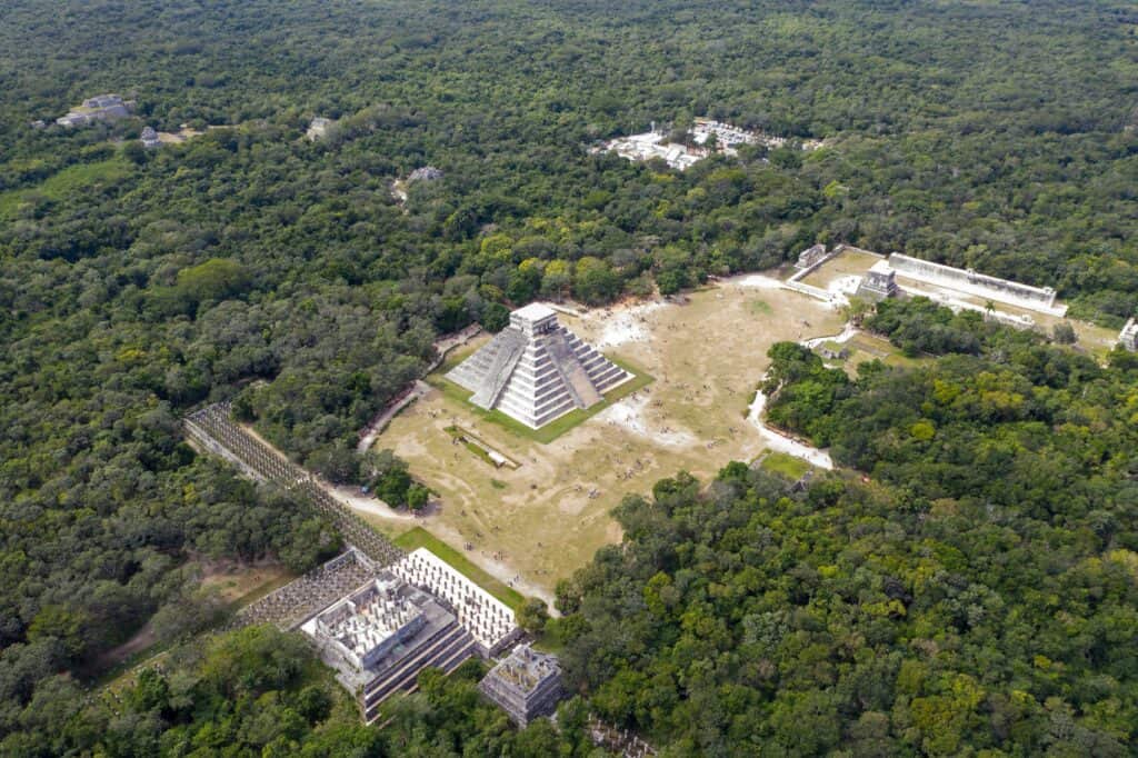 Maya pyramidal structure jungle