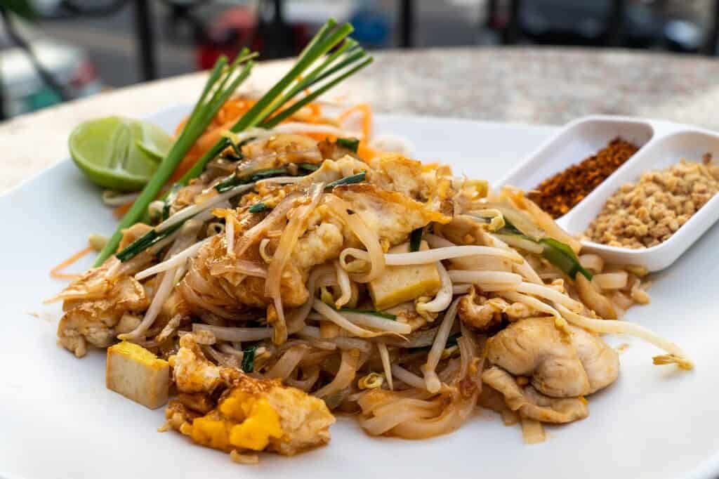 ctwtn-pad-thai-4034040_1280